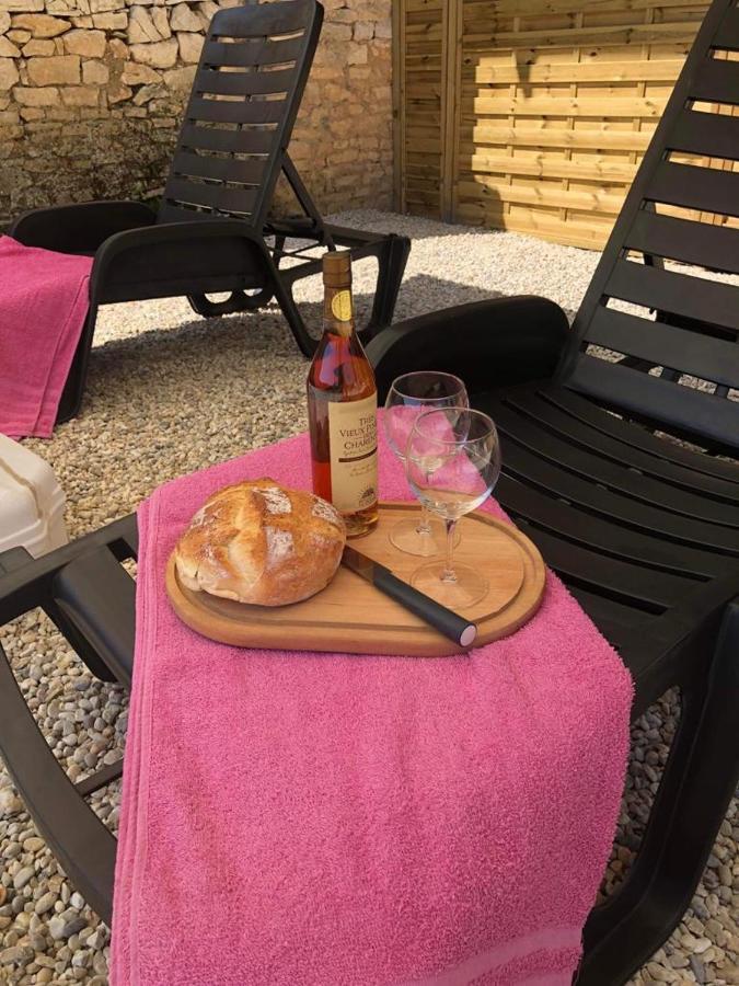 The Charming Private Farmhouse At La Grenouillere Puyreaux Экстерьер фото